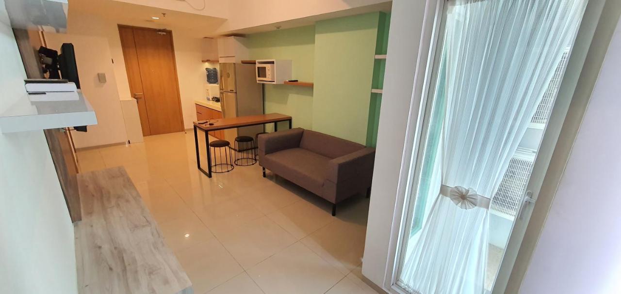 Treeparkcity Apartments By Winshome Tangerang Exterior photo